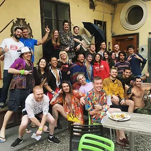  Hostel Grandio Party Magyarország